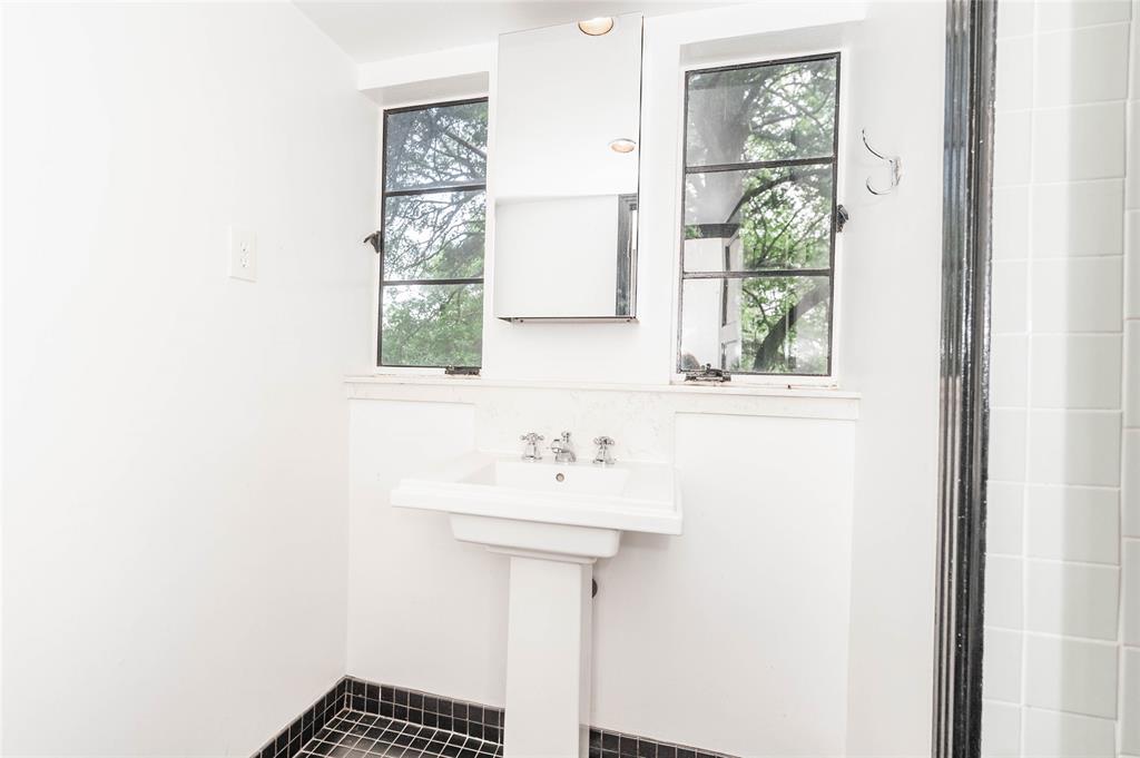 Ravinia Heights Add - Residential