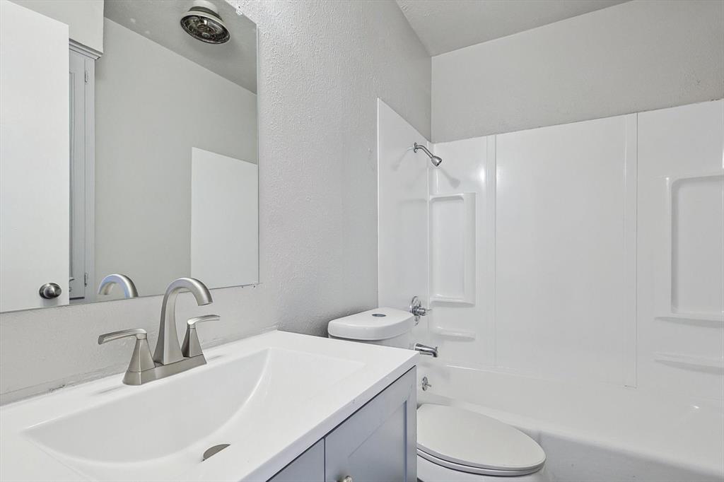 Fairmeadows 11 - Residential