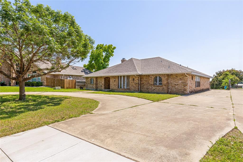 6533 Lake Side Circle