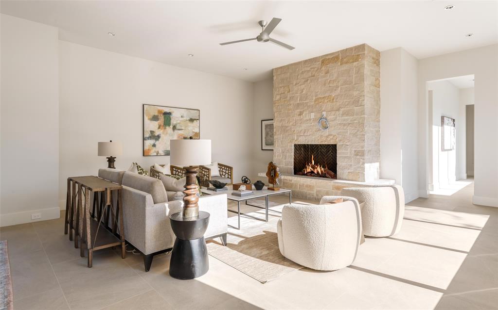 University Blvd Terrace - Residential