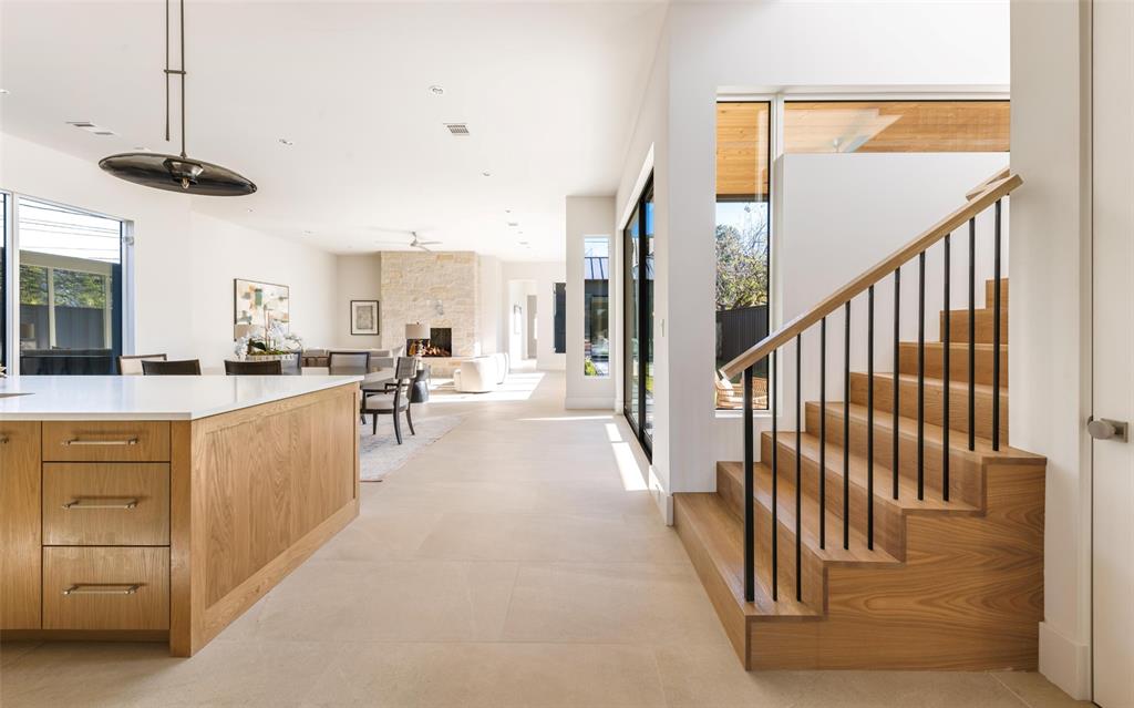 University Blvd Terrace - Residential