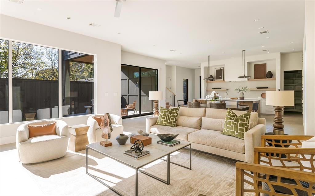 University Blvd Terrace - Residential