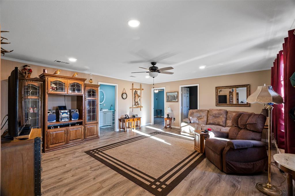 810 Neptune Drive