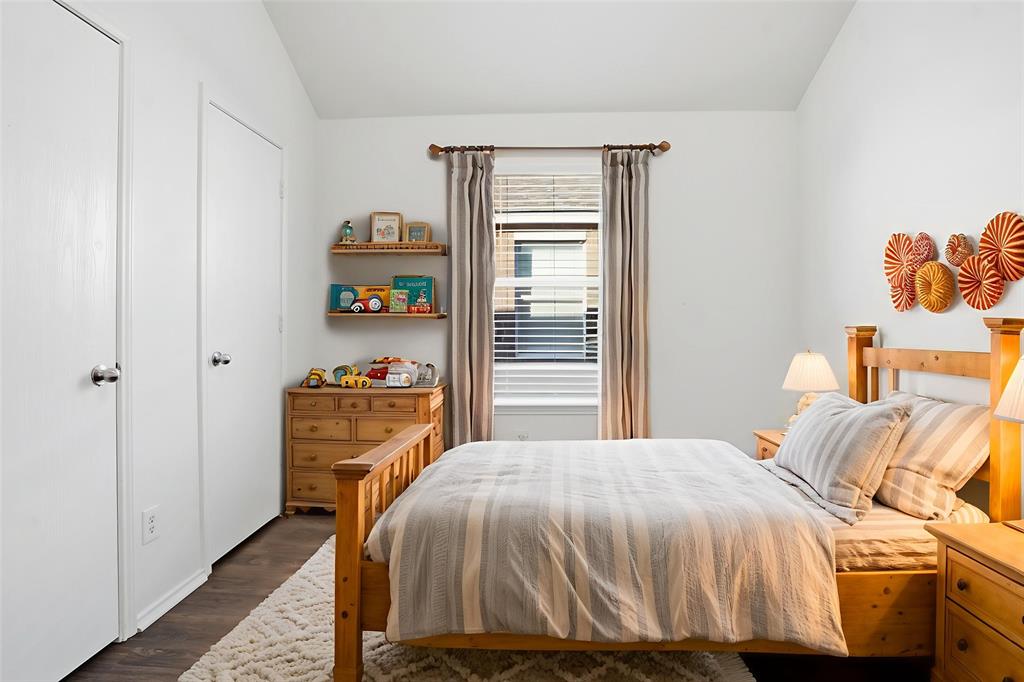 River Oaks #4 - Residential