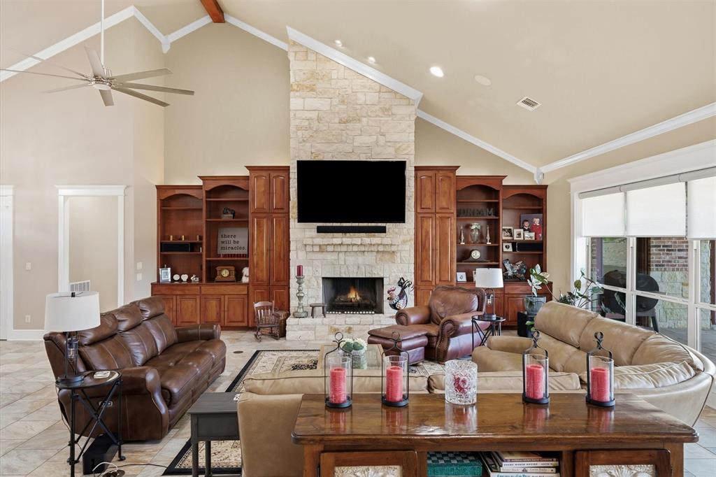 Winona, Texas, 75792, United States, 3 Bedrooms Bedrooms, ,4 BathroomsBathrooms,Residential,Active,2032067