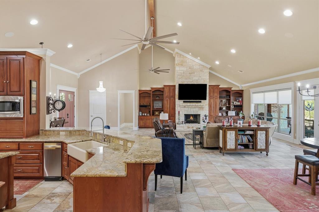 Winona, Texas, 75792, United States, 3 Bedrooms Bedrooms, ,4 BathroomsBathrooms,Residential,Active,2032067