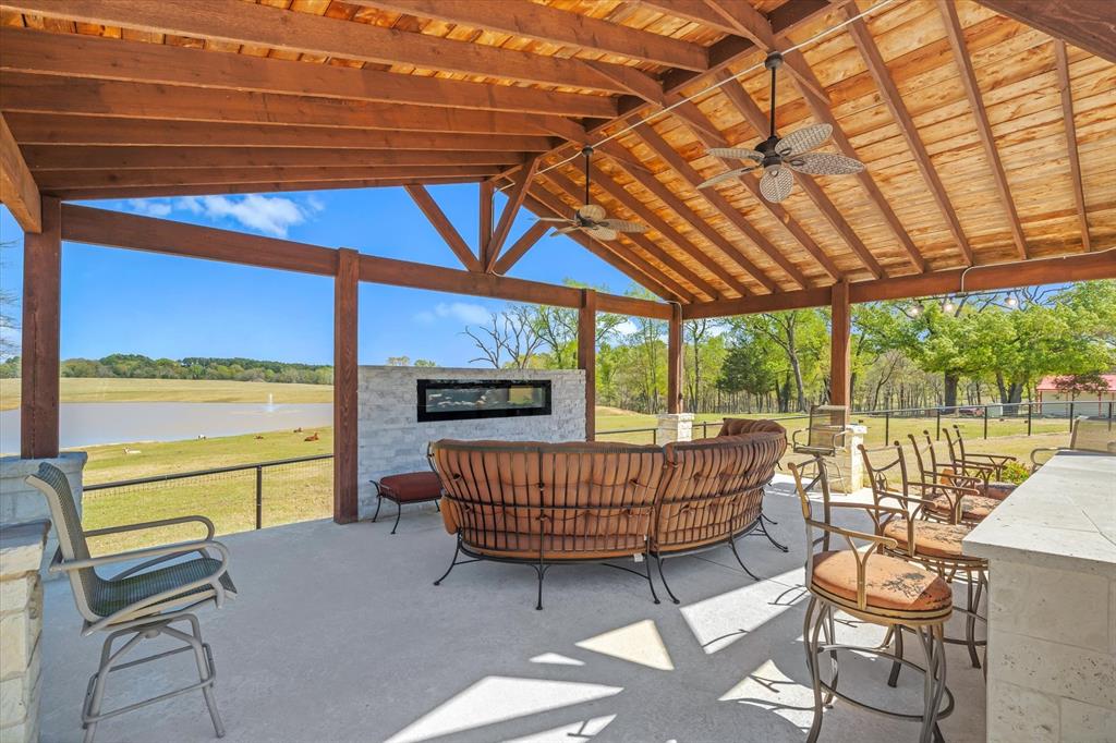 Winona, Texas, 75792, United States, 3 Bedrooms Bedrooms, ,4 BathroomsBathrooms,Residential,Active,2032067
