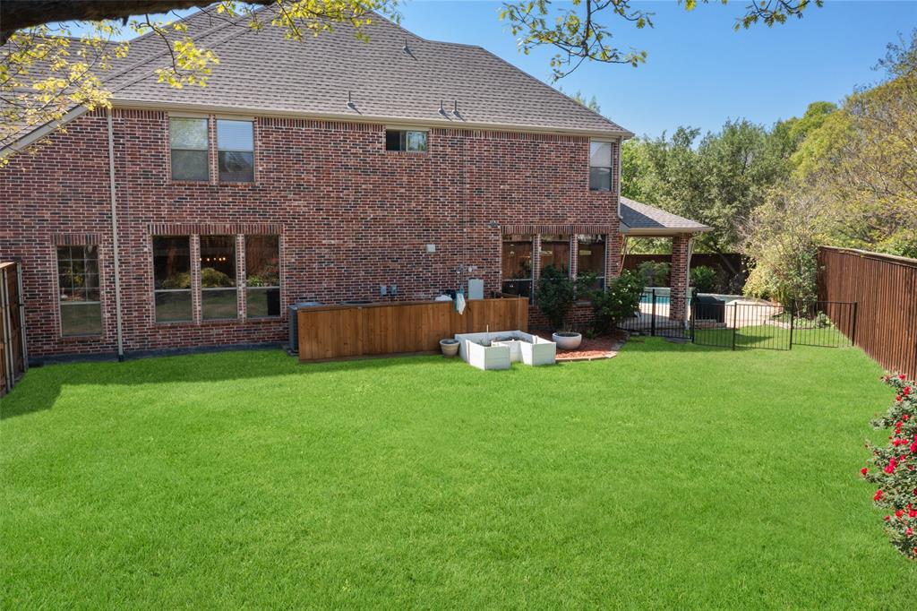 1528 Astoria Drive