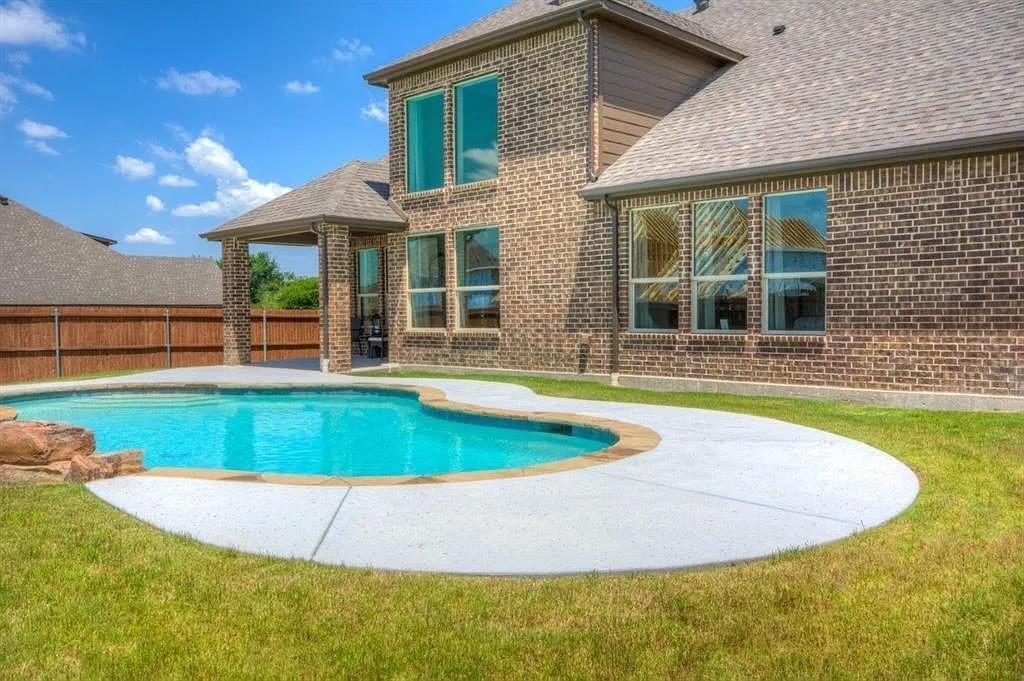610 Lonesome Dove Drive