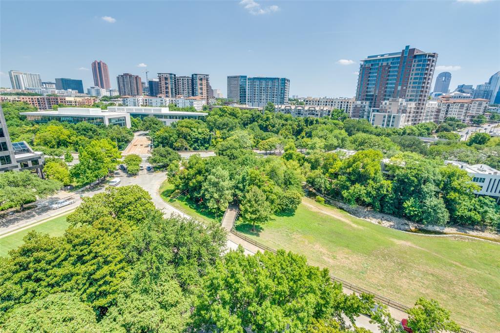 Mansion Residence - Residential