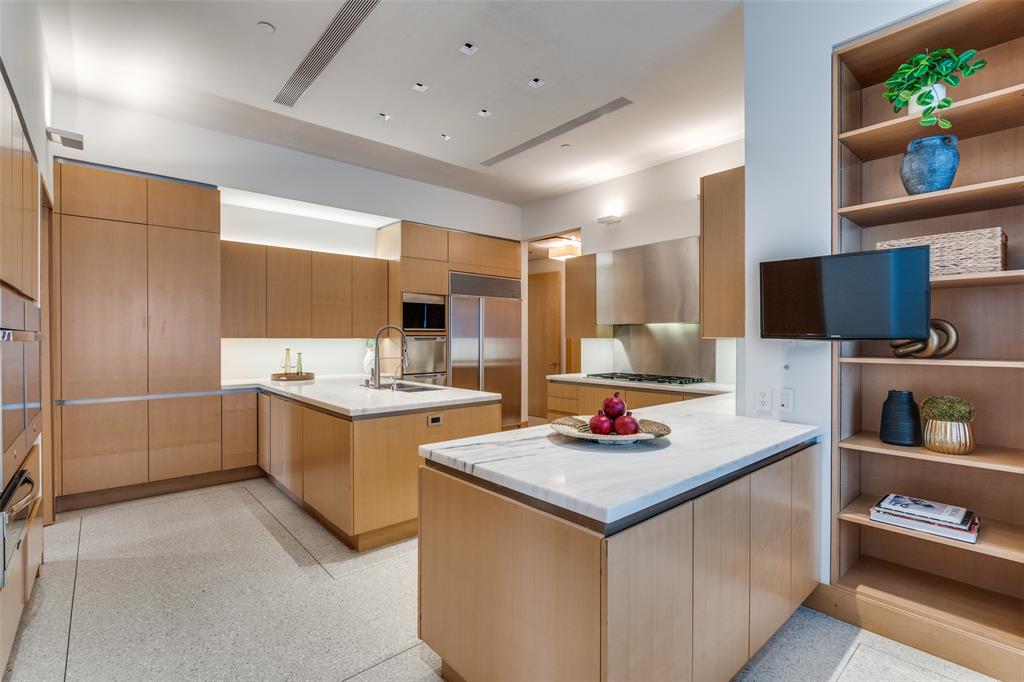 Mansion Residence - Residential