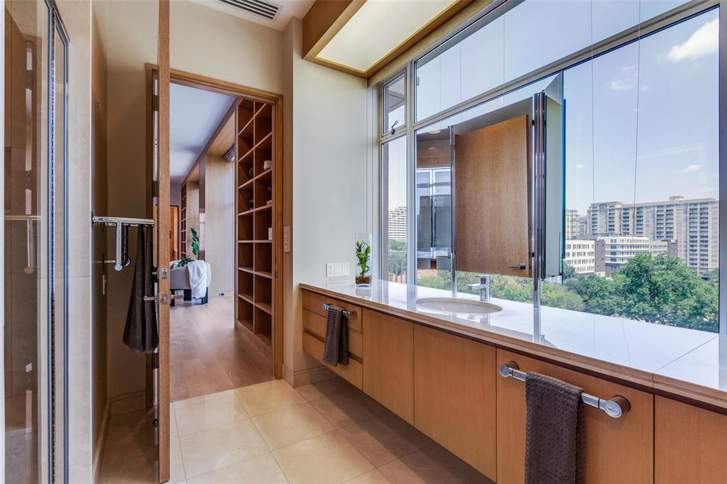 Mansion Residence - Residential