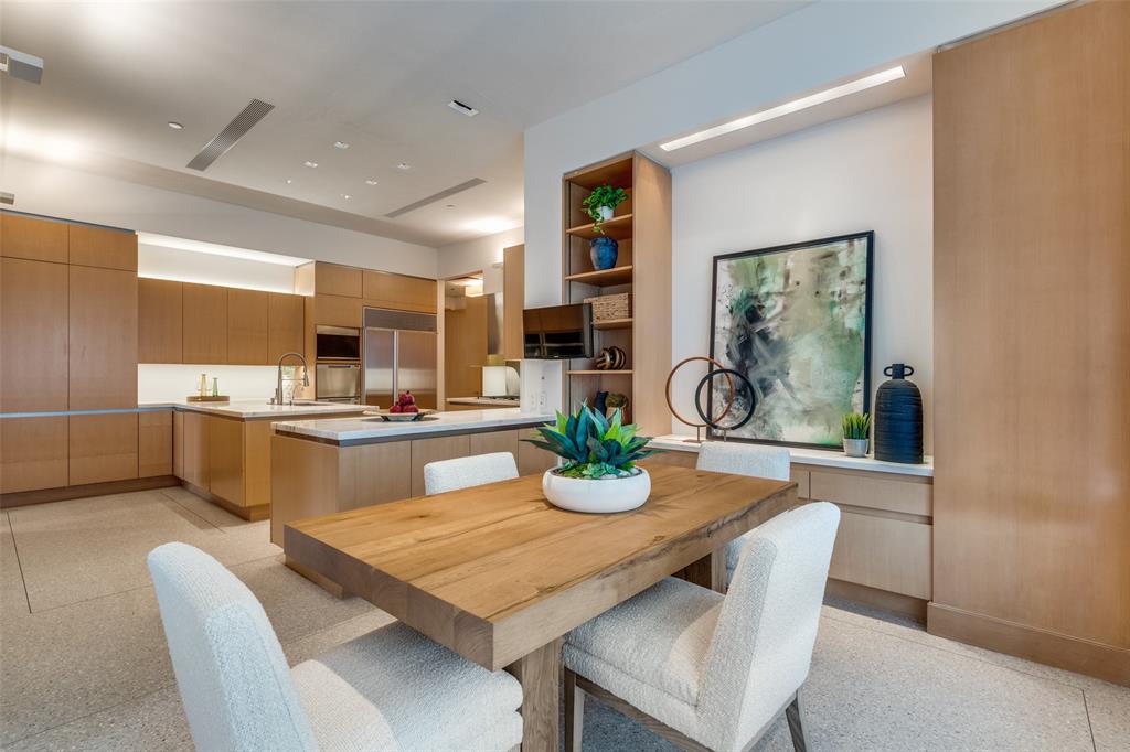 Mansion Residence - Residential