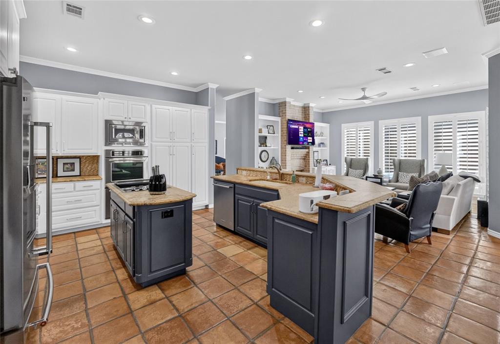 2606 Torrey Pines Drive