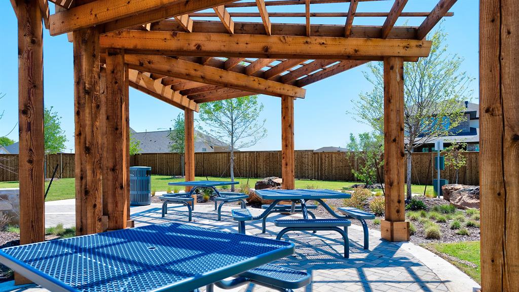 1001 Clearwater Drive