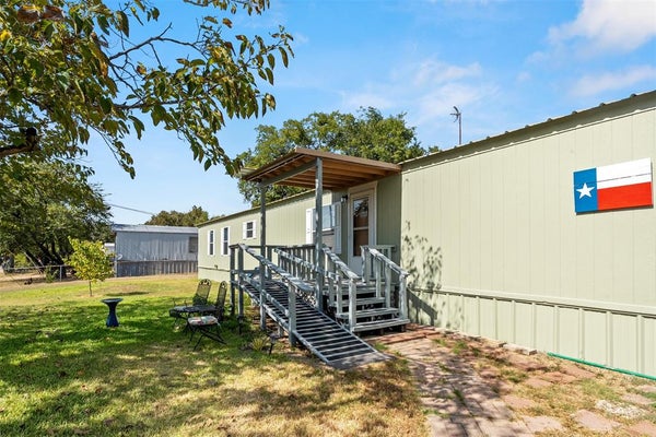 1030 SANDPIPER, SEVEN POINTS, TX 75143 - Image f81200f994e4831b2d0468e3e2d7961d/1621743944
