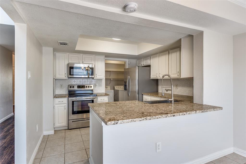 Creekbend Twnhms - Residential