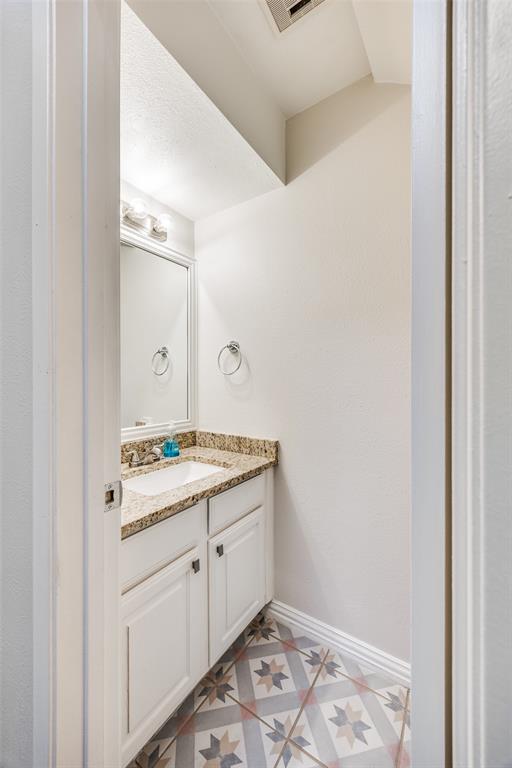 Creekbend Twnhms - Residential