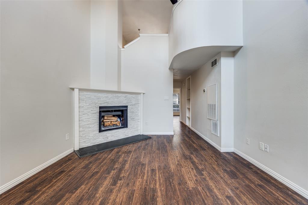 Creekbend Twnhms - Residential