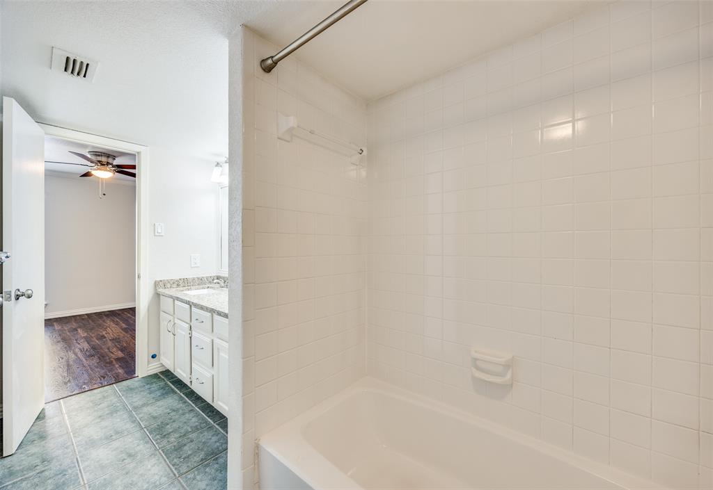 Creekbend Twnhms - Residential