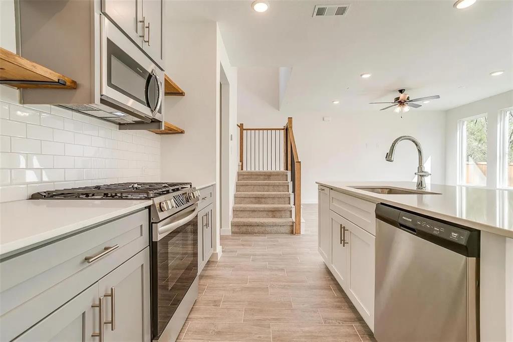 Hogans Cottages - Residential Lease