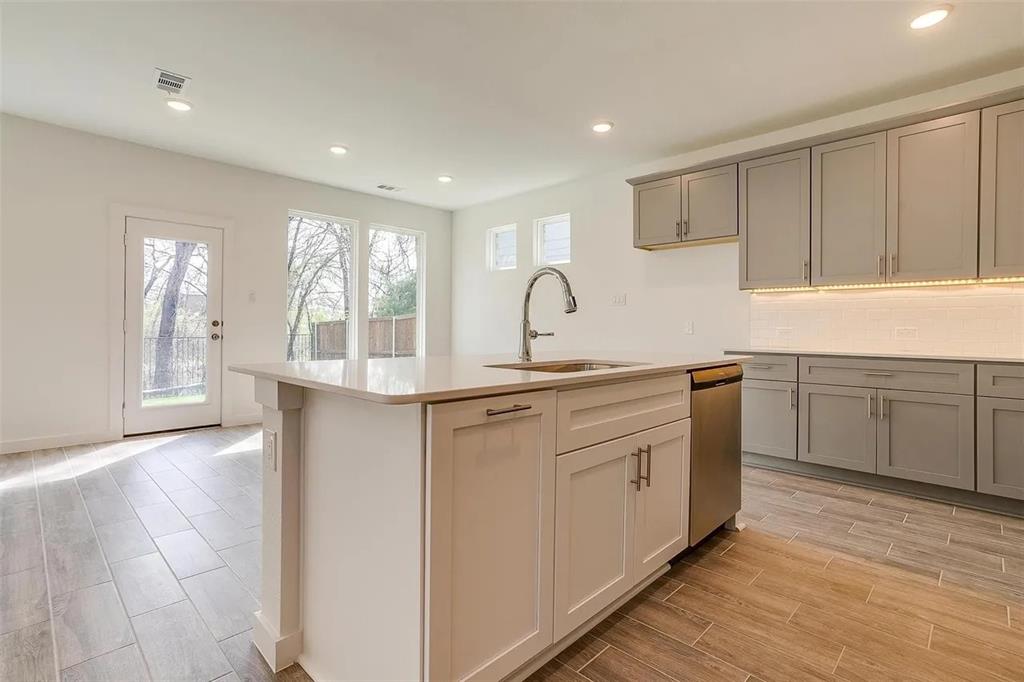 Hogans Cottages - Residential Lease