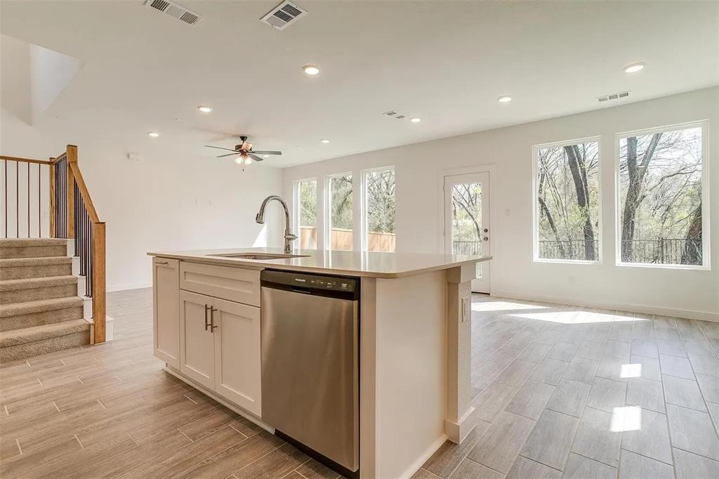 Hogans Cottages - Residential Lease