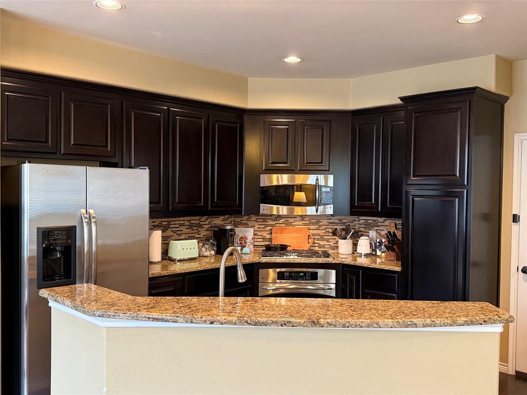 Town Homes At Legacy Town Center Ph Four The - Residential Lease