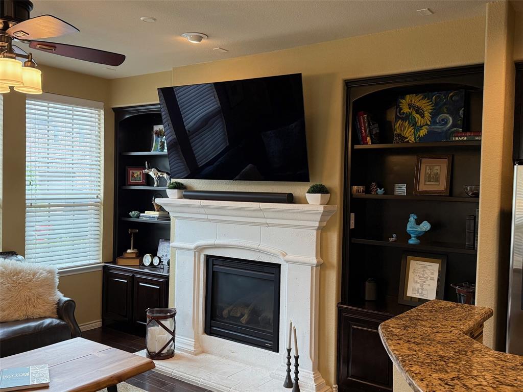 Town Homes At Legacy Town Center Ph Four The - Residential Lease