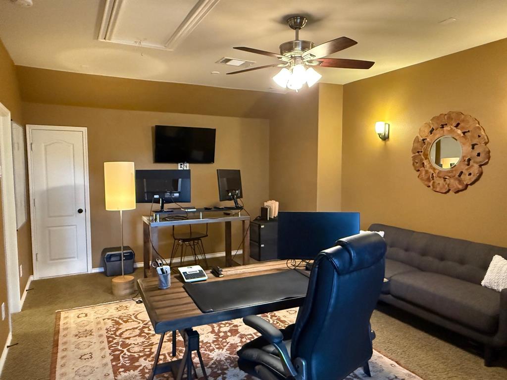 Town Homes At Legacy Town Center Ph Four The - Residential Lease