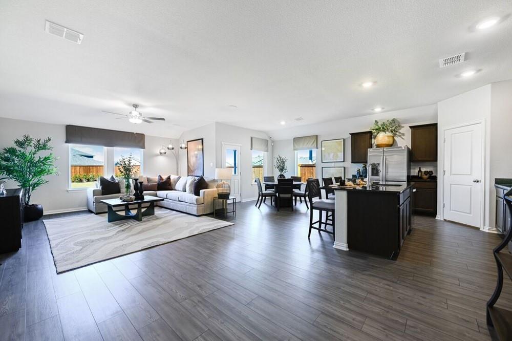 2323 Buffalo Bayou Way