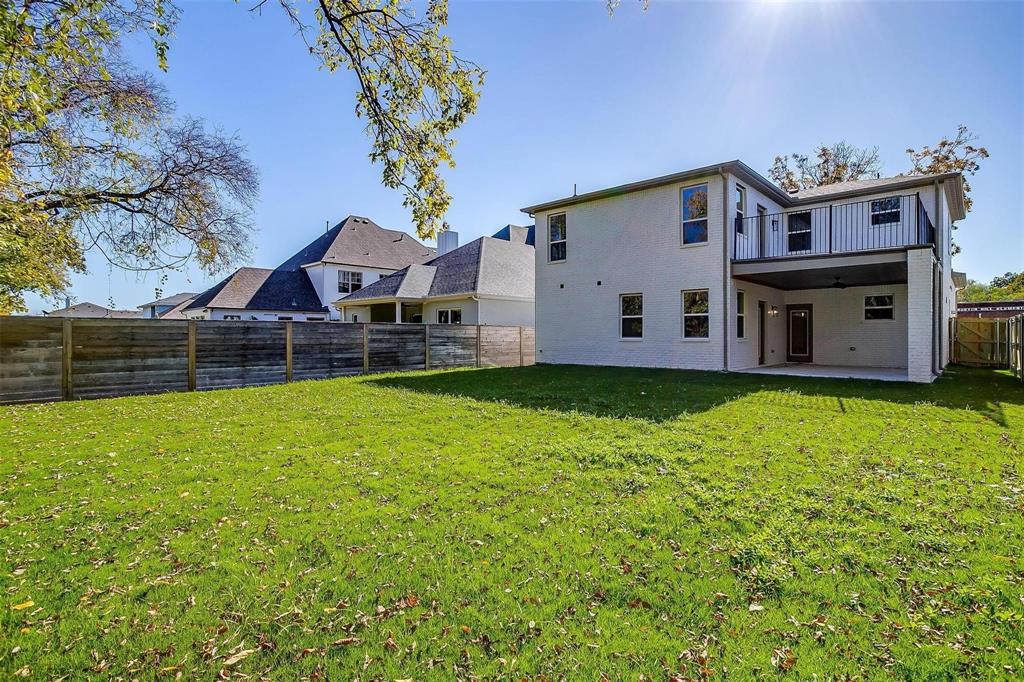 Three Oaks - Residential