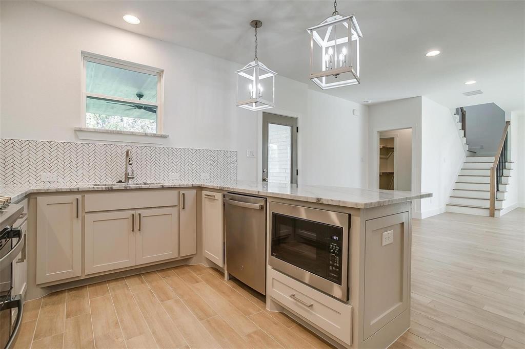 Three Oaks - Residential