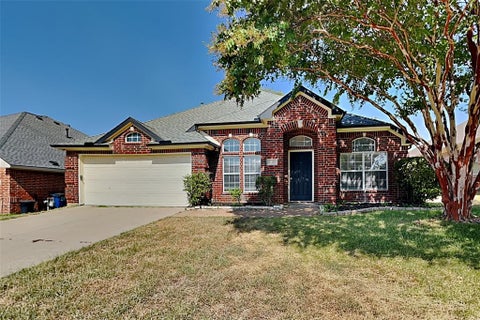 Photo of 2105 Peacock Lane, Corinth, TX 76210 (MLS # 21367278)