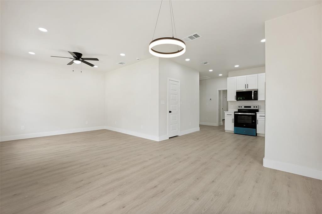 English Place - Residential