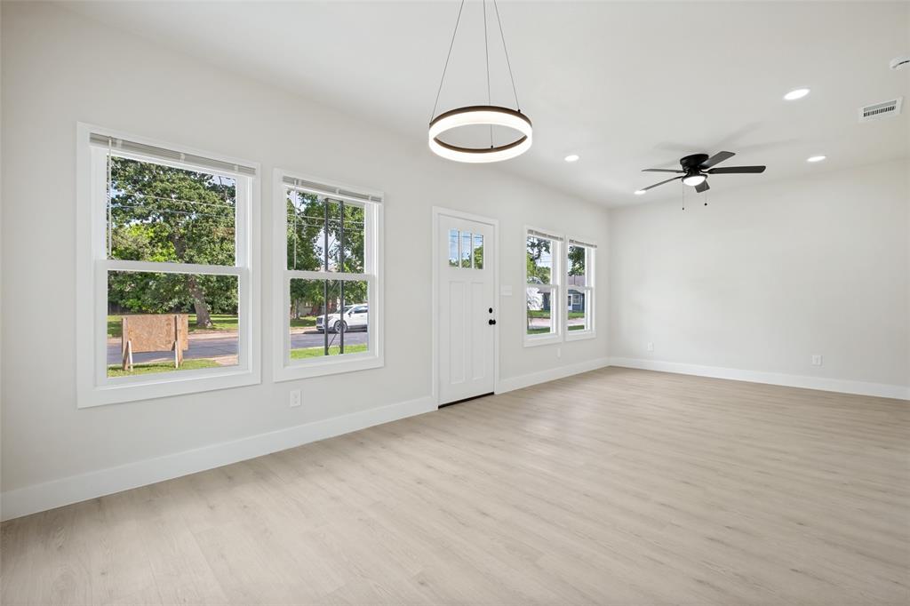English Place - Residential