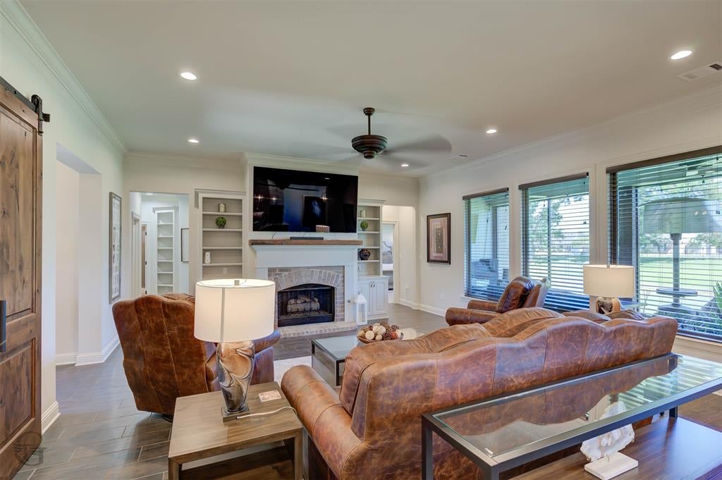 237 Peregrine Way