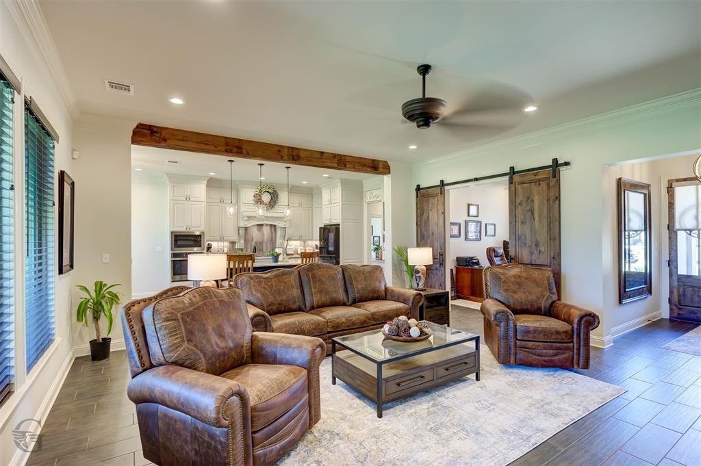 237 Peregrine Way