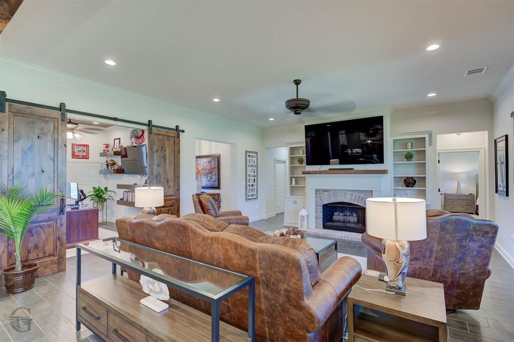 237 Peregrine Way