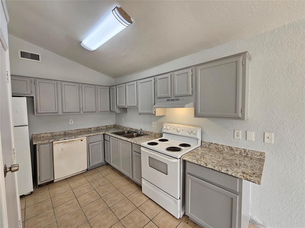 Nantucket Village North - Residential Lease