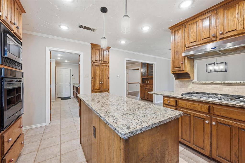 Whispering Oaks Kenn - Residential