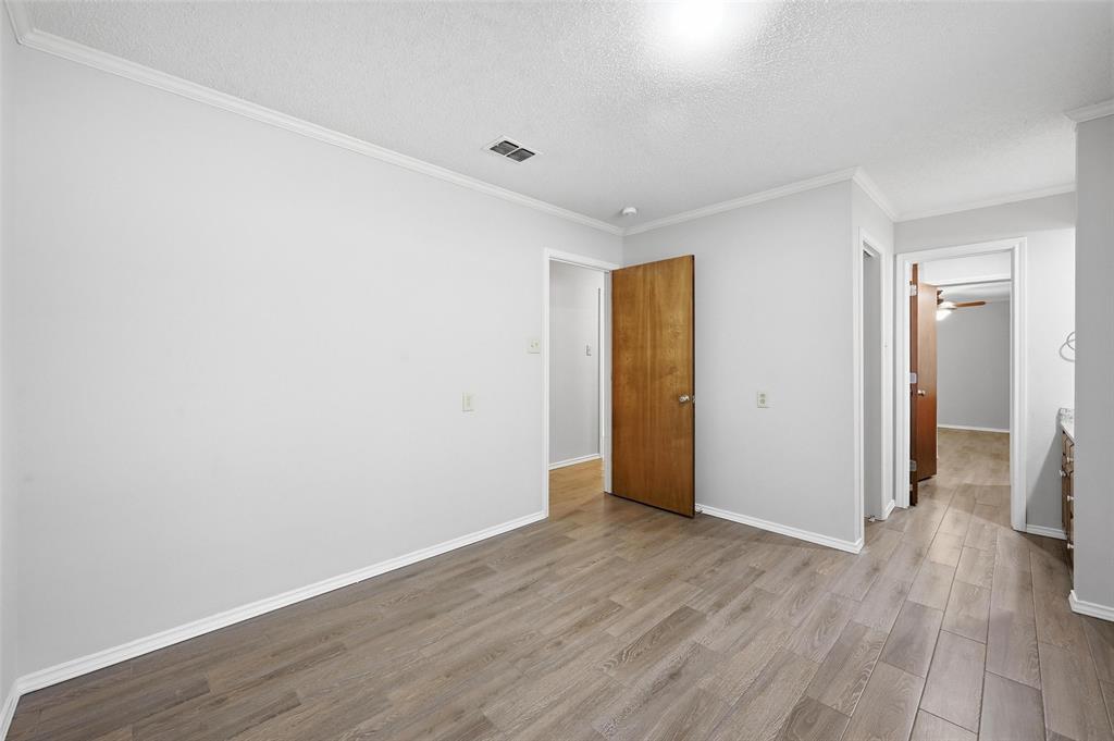 Whispering Oaks Kenn - Residential