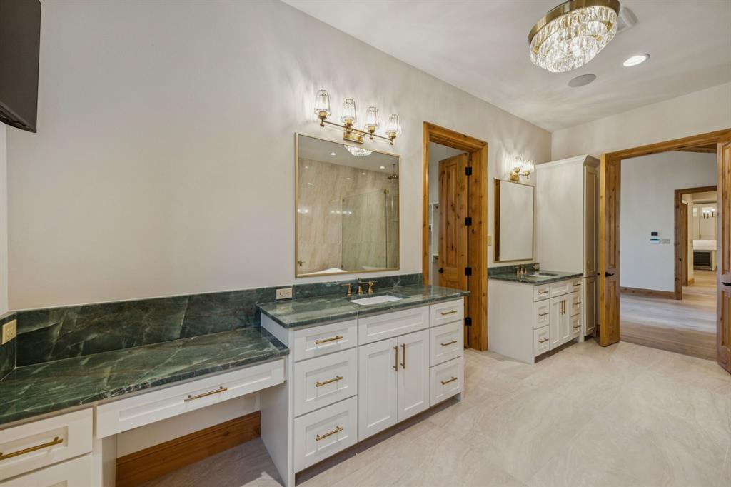 Entrada - Residential