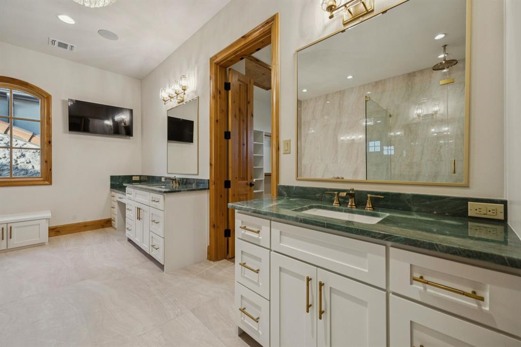 Entrada - Residential