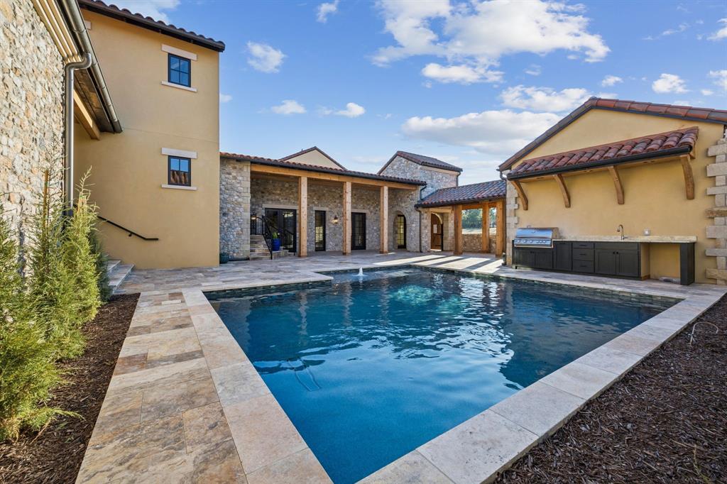 Entrada - Residential