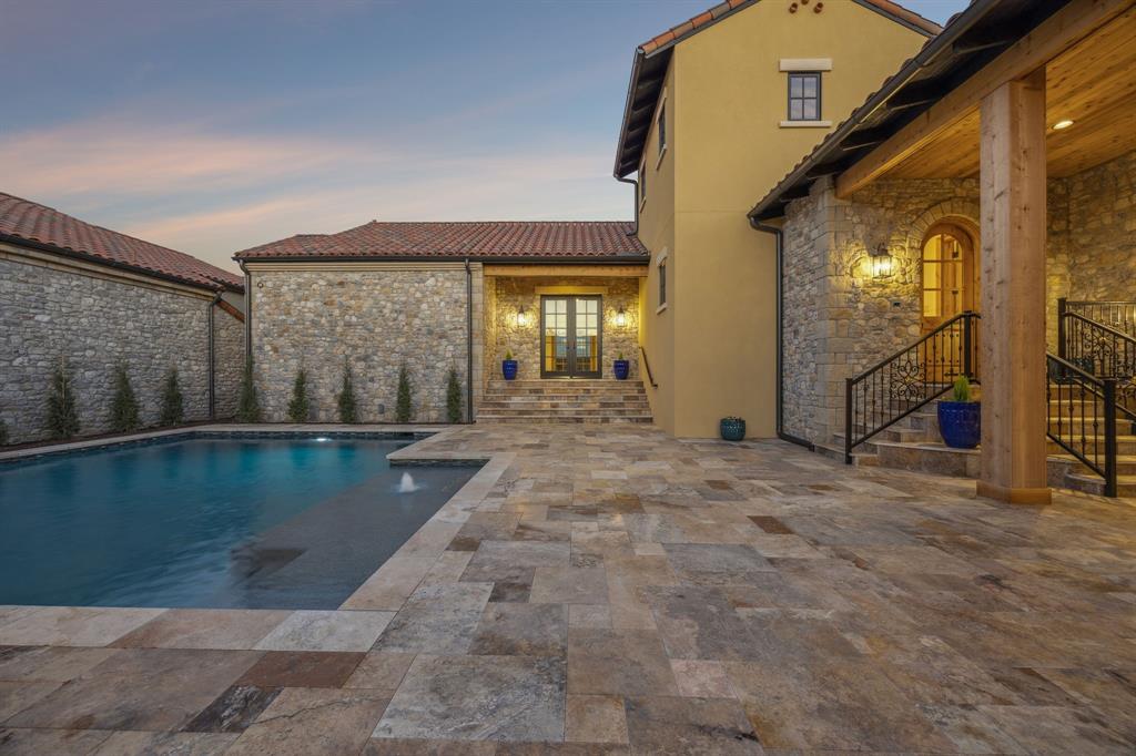 Entrada - Residential