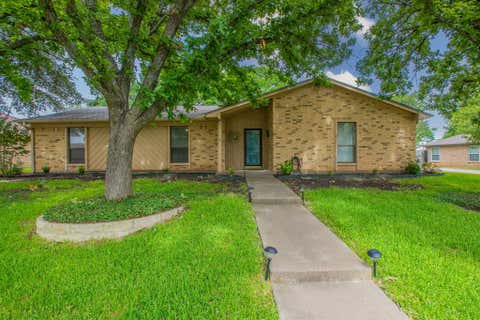 Photo of 1057 Radisson Drive, Hewitt, TX 76643 (MLS # 21338583)
