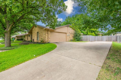 Tiny photo for 1057 Radisson Drive, Hewitt, TX 76643 (MLS # 21338583)