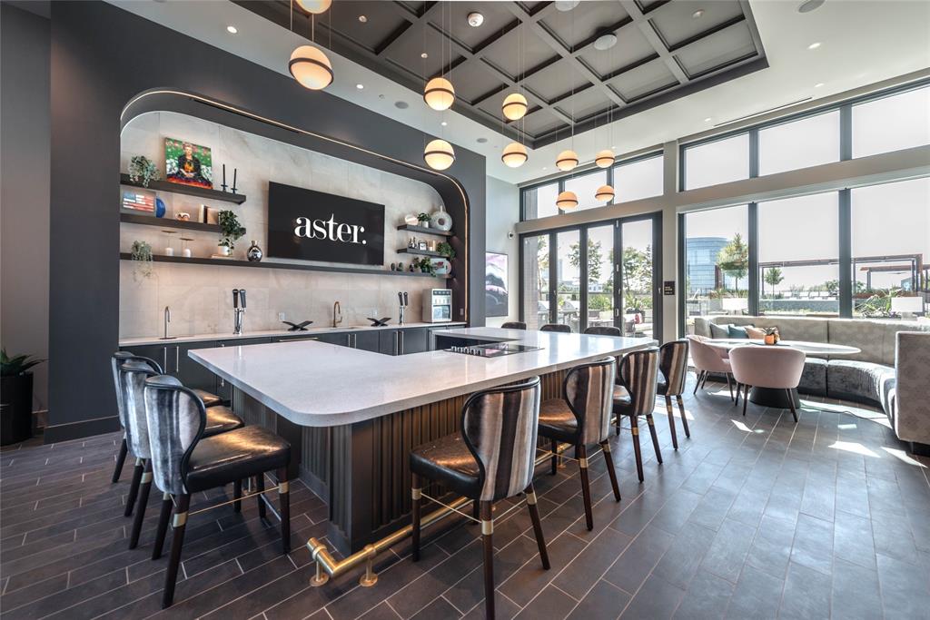 ROSEMONT CONGRESS - Residential Lease