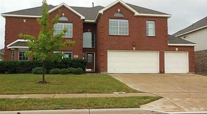 Photo 1 of 16 — 4637 Poplar Ridge Drive, Fort Worth, TX 76123